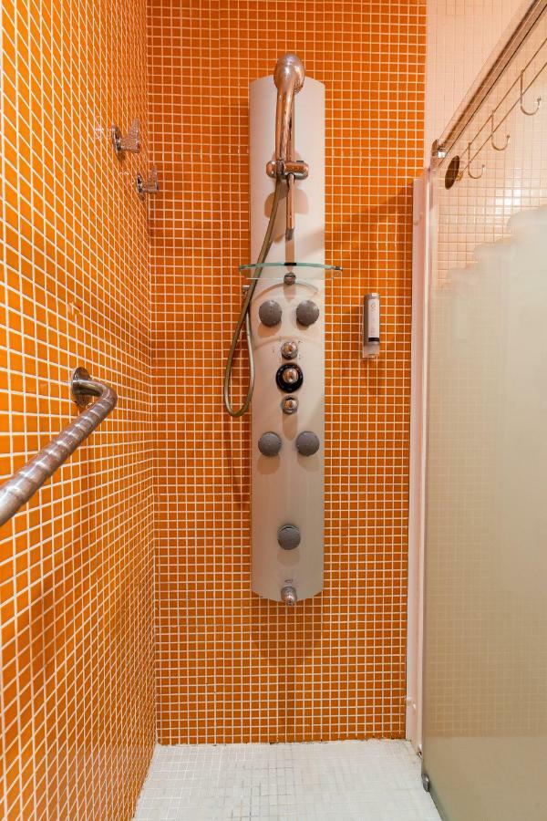 Ur-alde Guest house 2*