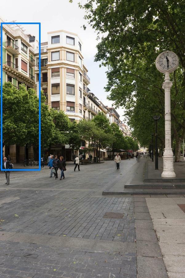 Apartment Luxury In Old Town Near - By Www,sansebastianapartments,es
