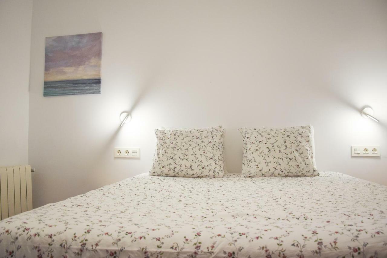 San Sebastian's Historic Street! Modern Apartment *