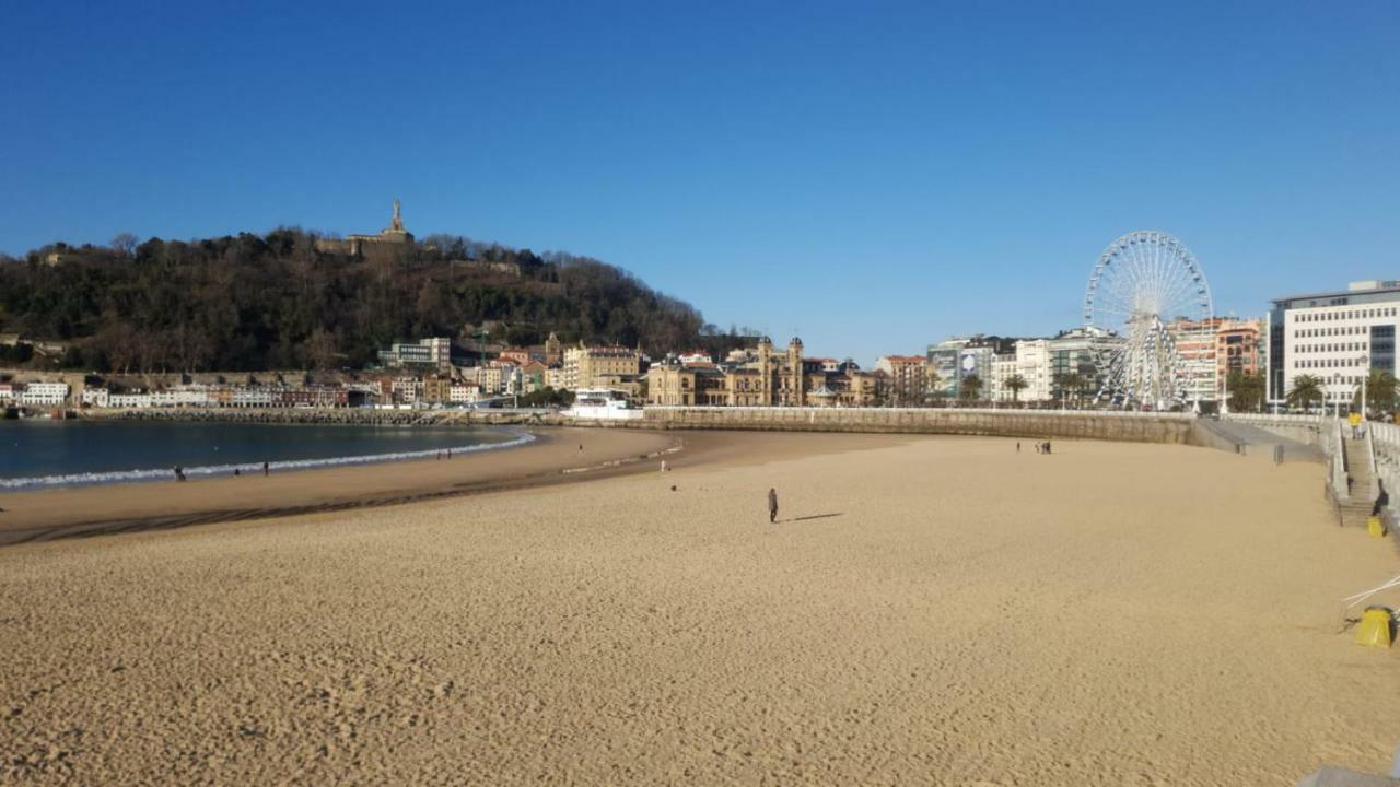Apartment San Sebastian's Historic Street! Modern San Sebastian