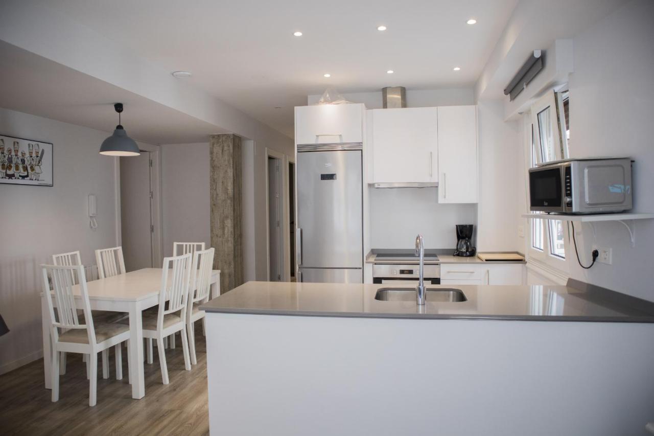 Apartment Plaza B - Local Rentss San Sebastian