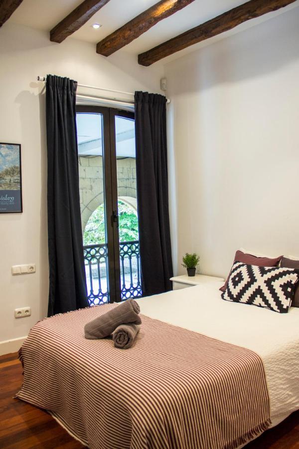 Central, Spacious And Authentic Family *
