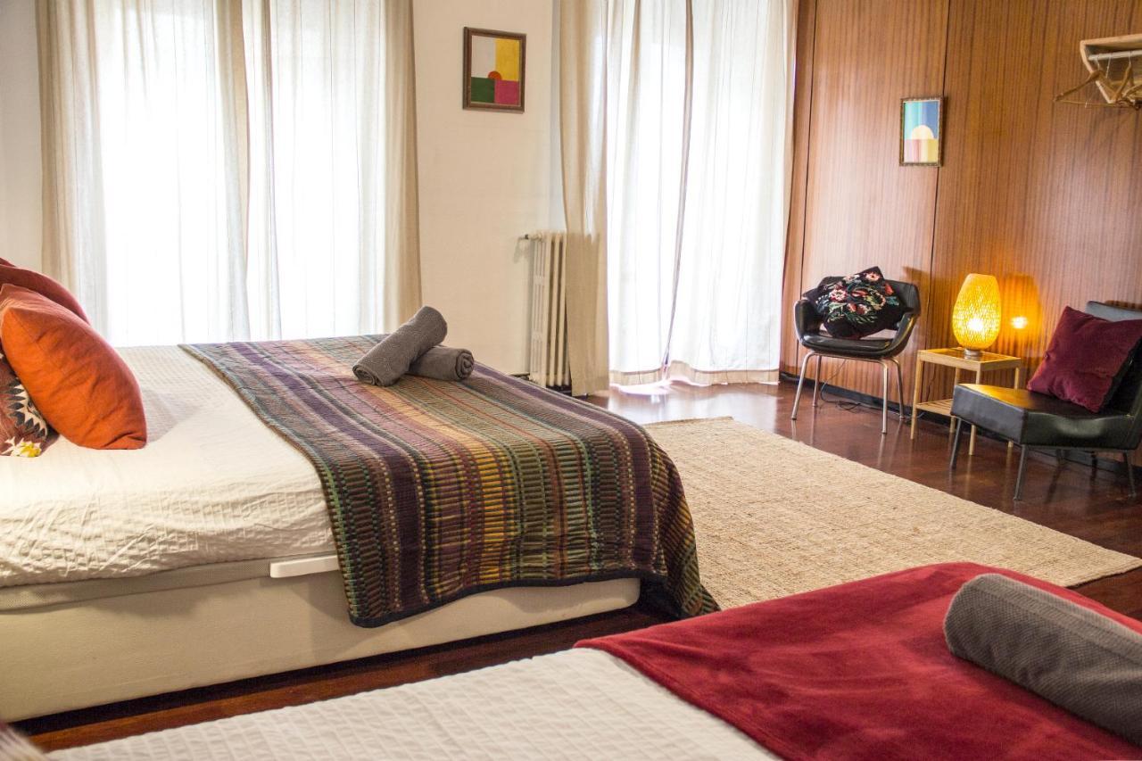 Central, Spacious And Authentic Family Apartment