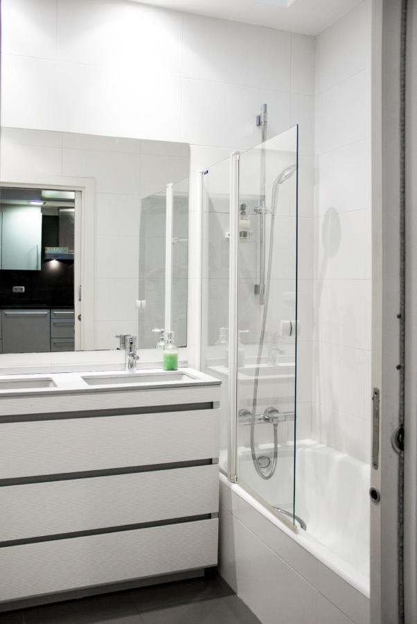 Apartment Central, Spacious And Authentic Family *