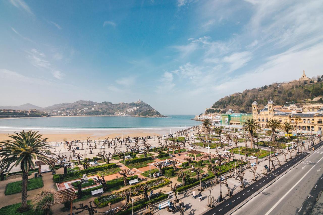 Alderdi Eder By People * San Sebastian