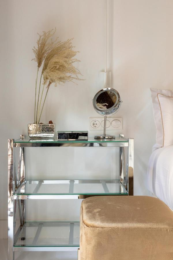 Spectacular By Sebastiana Group