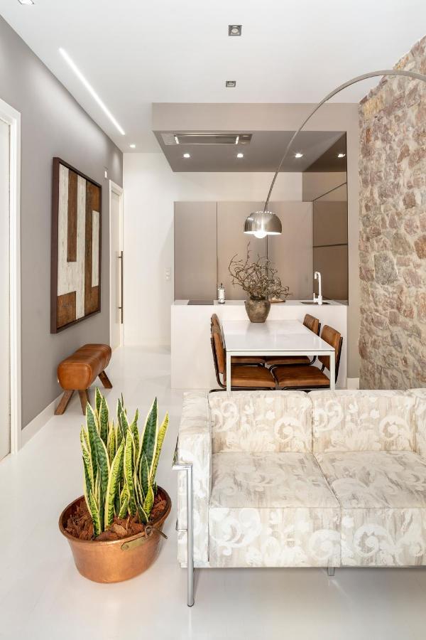 Spectacular By Sebastiana Group *