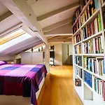 Elkano Room