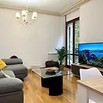 Avenida 12 Apartment