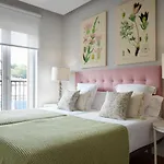 Mirakruz H By Feelfree Rentals
