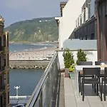 Boulevard Terrace Apartmet By Feelfree Rentals