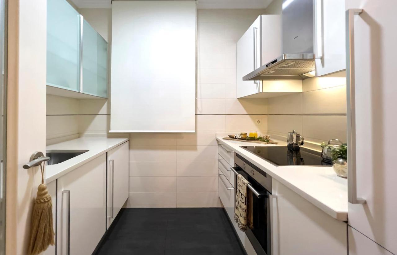 Apartment Deluxe Apt-views To Historic Maria Cristina *