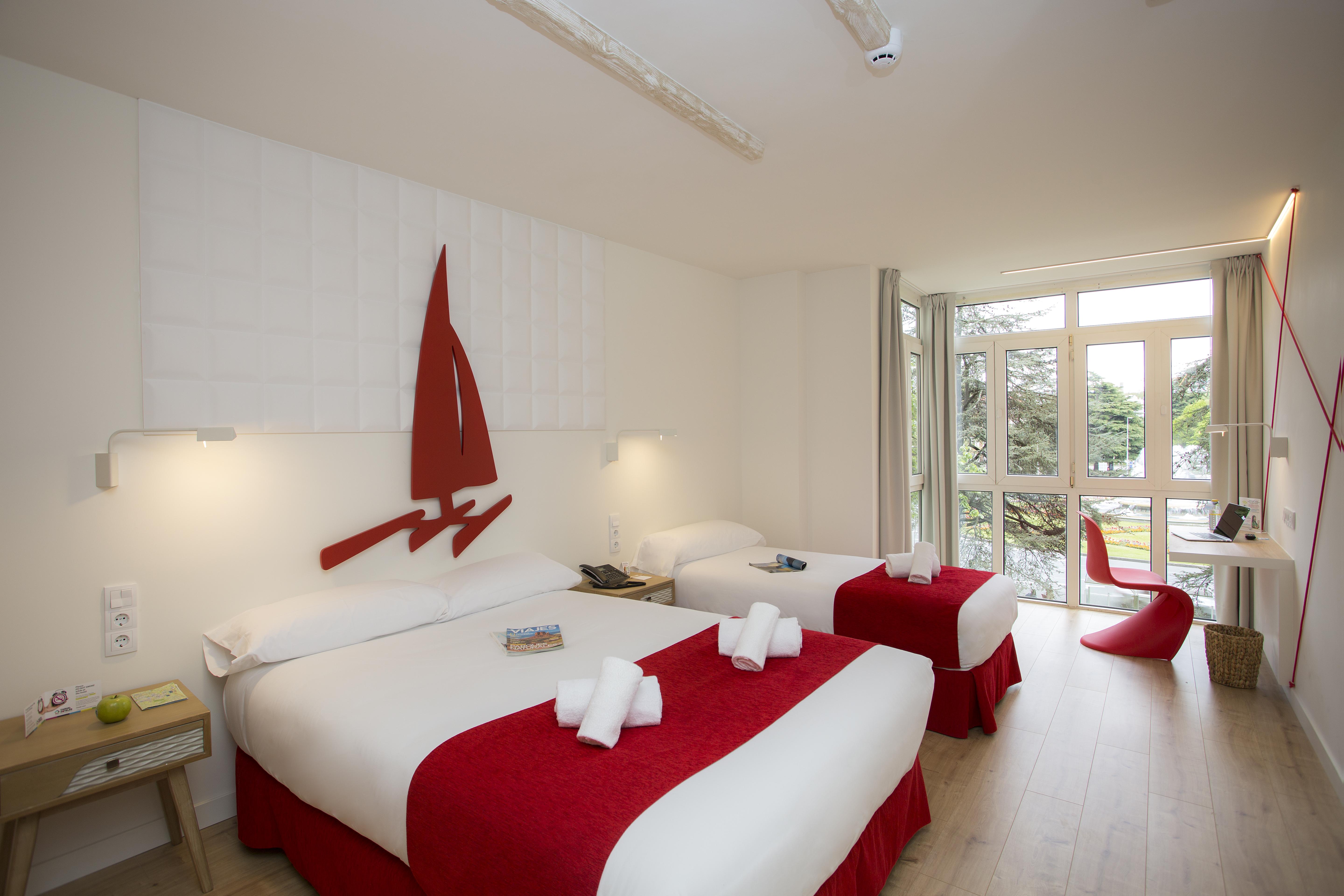 Hotel Casual De Olas 2*