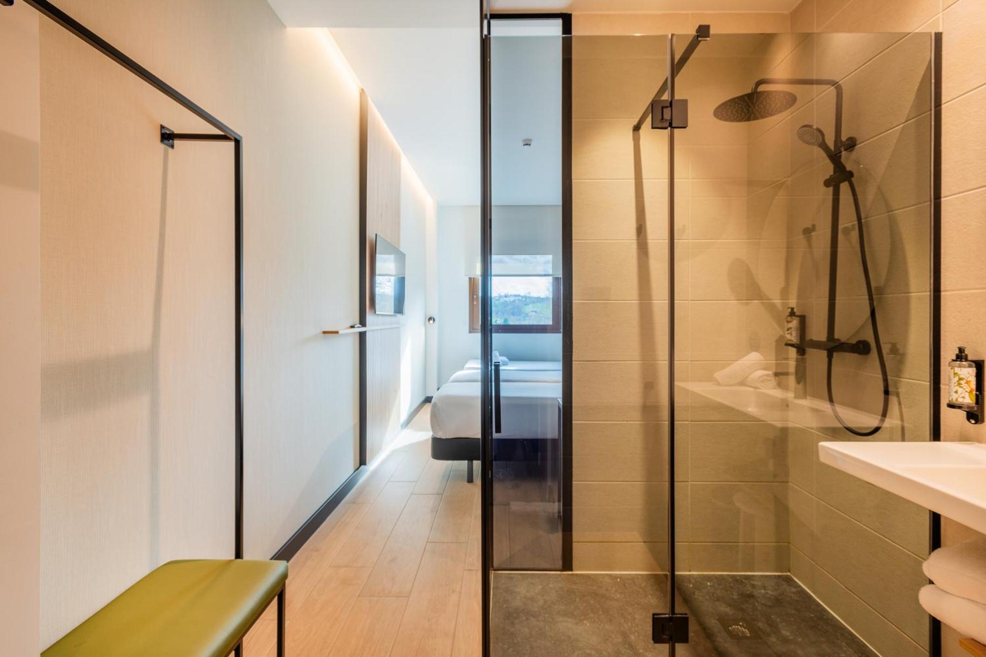 Hotel Leonardo 3*