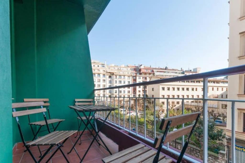Luminosa Y Con Terraza: Playa Surf Cine Ess01935 Apartment San Sebastian