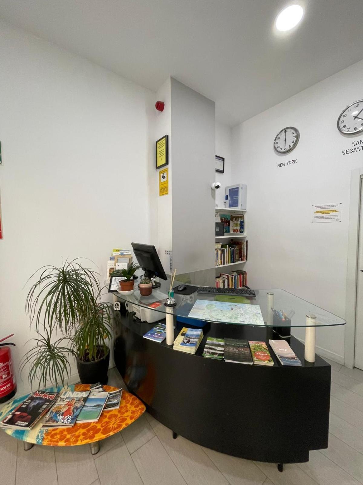 Downtown River Hostel San Sebastian