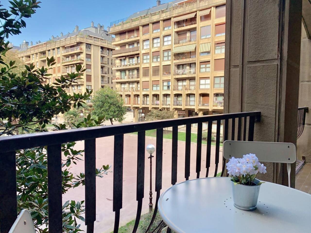 Agradable Con Parking En Gros Appartement