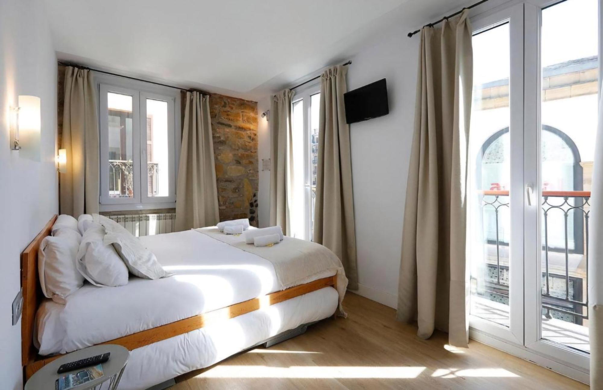 Boulevard Roomss 2*