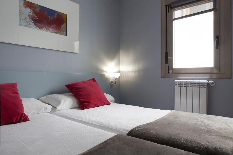 & Suites Arrizul Gros Hotel San Sebastian