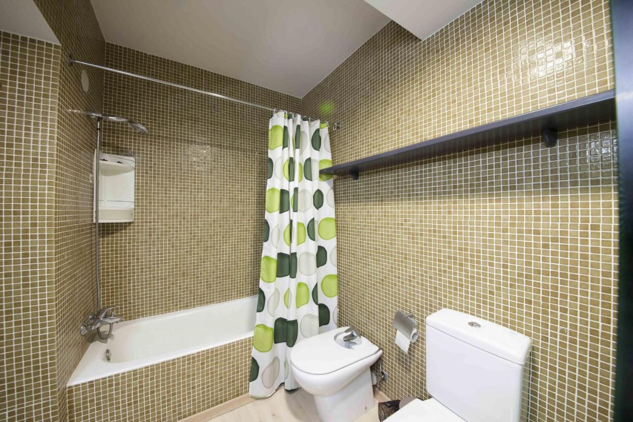 The Collection | Niza Apartment *